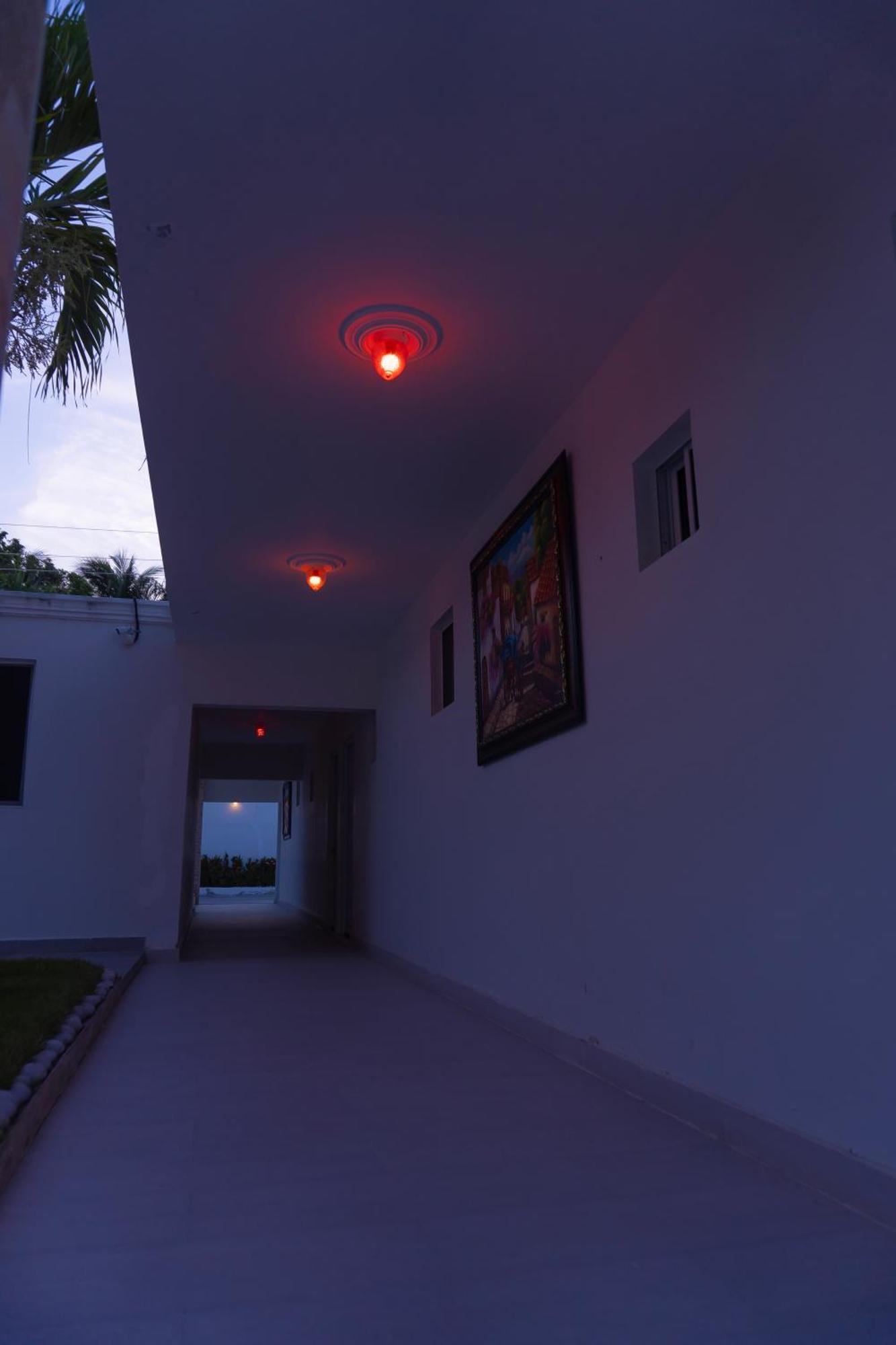 Hotel1325 Bani Ngoại thất bức ảnh